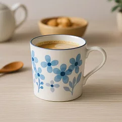 【日本Marusan Kondo】Aquarelle小花 陶瓷馬克杯340ml ‧ 藍