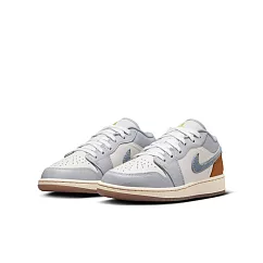 NIKE AIR JORDAN 1 LOW SE (GS) 中大童籃球鞋─灰藍─FZ5046041 US3.5 灰色