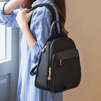 CHENSON 外出最愛中尺寸8口袋後背包 (CG83329-3) 黑