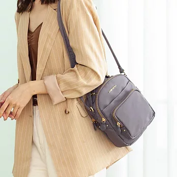 CHENSON 2夾層4口袋斜背包_可收納長夾