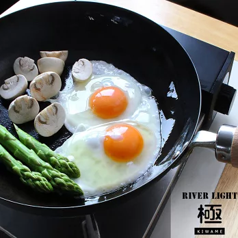 【極PREMIUM】不易生鏽窒化鐵平底鍋 28cm