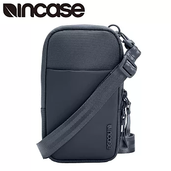 【Incase】A.R.C. Small Crossbody Bag PU防水塗層 斜背 / 肩背小包 (海軍藍)