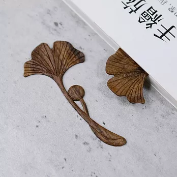 廢材小姐 書籤 手作木雕胡桃原木-秋之杏事(長9.7cm)