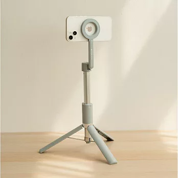 美極品【 3.0 三腳架自拍棒-磁吸版 】自拍神器 N52強力磁吸 藍牙遙控 旅行必備 贈磁吸環 一吸即拍 自拍棒  靜謐霧藍