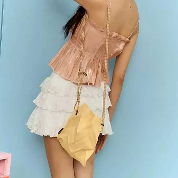 輕巧迷你款設計｜Pavi studio 泰國新銳設計師.時尚W純色包.簡約設計.真皮背帶.摺疊肩背包.100%總代理 鵝黃色