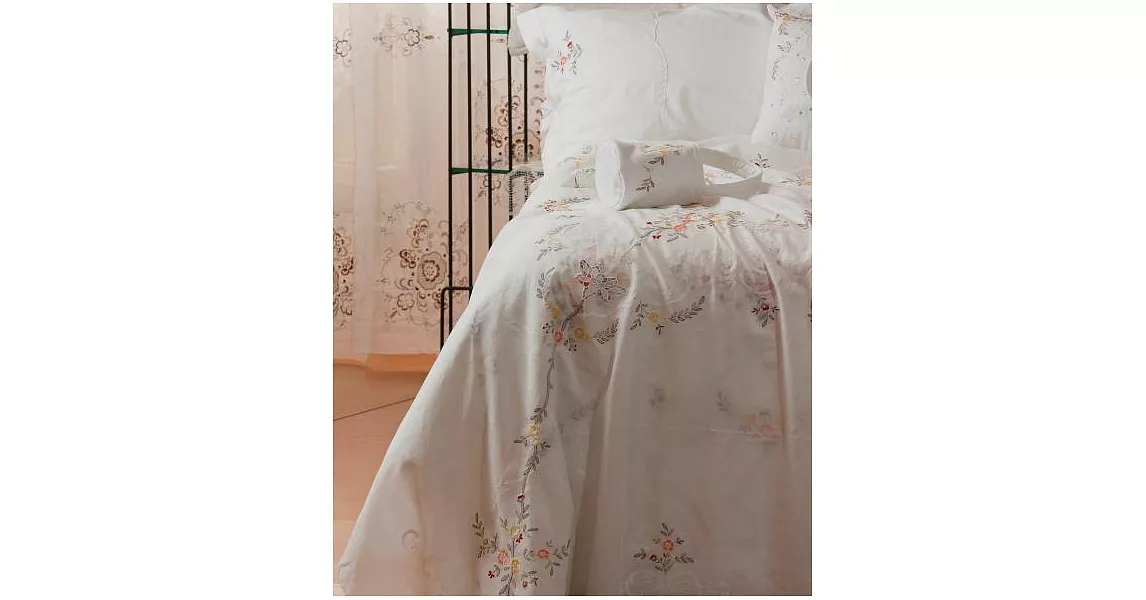 AROMA HOUSE雙人4件式彩繡蕾絲床單被單枕頭套組