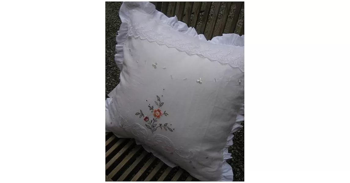 AROMA HOUSE QP08 古典彩繡蕾絲抱枕