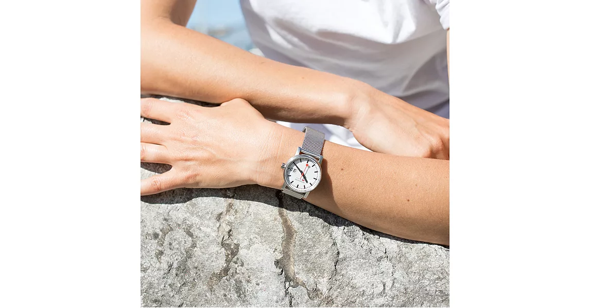 MONDAINE 瑞士國鐵evo2時光走廊腕錶-30mm/米蘭鋼鏈