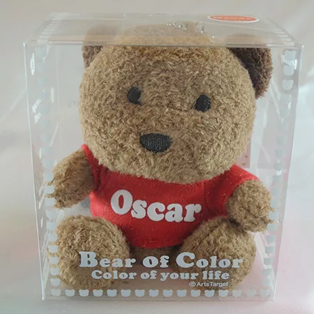 博客來 英文名繽紛熊 Oscar 紅色衣服 白色字 博客來 英文名繽紛熊 Oscar 紅色衣服 白色字