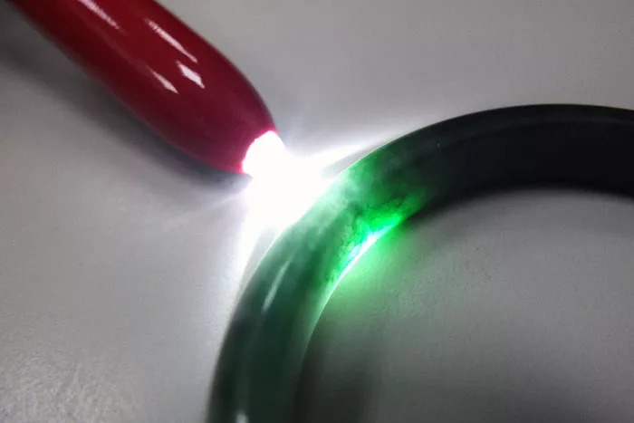 博客來 玉石翡翠鑑定推薦 淘寶也要眼見為憑 led白光筆型手電筒 筆燈 h072