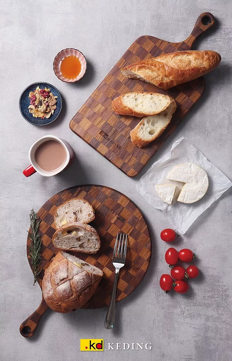 博客來 Kd科定文創小品 木餐盤 小 圓型格子款深棕色 砧板 麵包盤 起司盤 早餐盤
