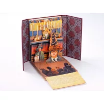 《J.K羅琳的魔法王國：珍奇異獸百寶箱》立體書