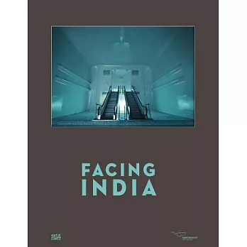 Facing India: India from a Female Point of View
