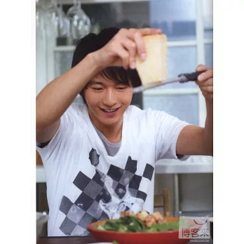 與向井理一起學習法式料理初體驗 拾書所 與向井理一起學習法式料理初體驗 拾書所