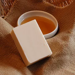 茶山房 ─ 蜂蜜牛奶皂