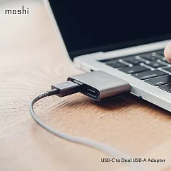 Moshi USB─C to USB─A 雙端口轉接器鈦灰
