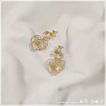 『坂井.亞希子』日系復古心型金屬線圈纏繞耳環 -耳夾款