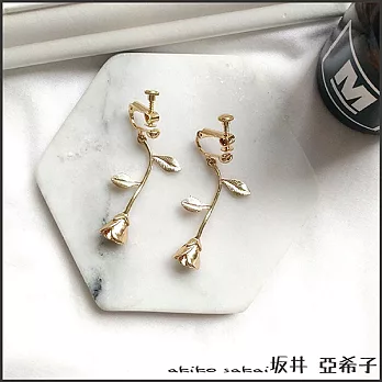 『坂井.亞希子』香檳玫瑰金屬質感玫瑰花造型耳環 -耳夾款