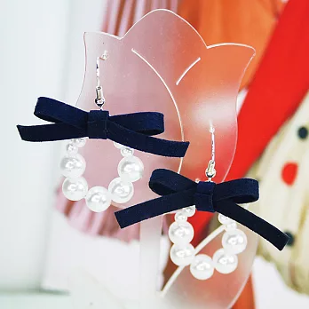【PinkyPinky Boutique】氣質珍珠麂皮蝴蝶結 耳環(白色)