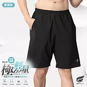GIAT台灣製雙口袋輕量排汗運動短褲(男款) 2L 經典黑