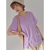 【慢。生活】線條藝術刺繡開衩寬鬆棉質T恤 11613  FREE 淺紫色