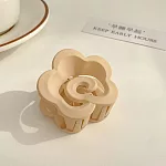 【JENG】法式玫瑰花紋慵懶感乃咖色抓夾 _奶茶
