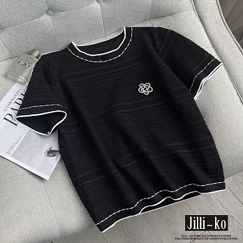 【Jilli~ko】小香風設計感立體花朵短款針織衫 J10199  FREE 黑色