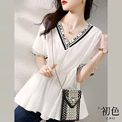 【初色】v領短袖素色收腰顯瘦娃娃領襯衫-白色-68047(M-2XL可選) XL 白色