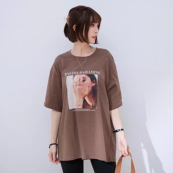 【慢。生活】時尚女士印花寬版落肩T恤 8910  FREE 咖色