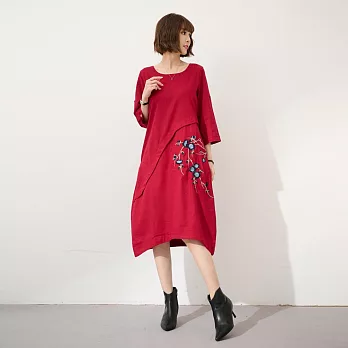 【慢。生活】文藝風刺繡圓弧拼接寬版棉質連衣裙 M-XL  M 深紅