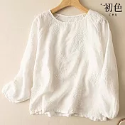 【初色】寬鬆文藝風立體刺繡設計圓領長袖襯衫T恤上衣女上衣-共3色-32635(L-2XL可選) XL 白色