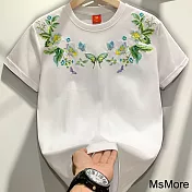 【MsMore】 國潮刺繡蝴蝶短袖T恤圓領寬鬆短版上衣# 121537 4XL 白色