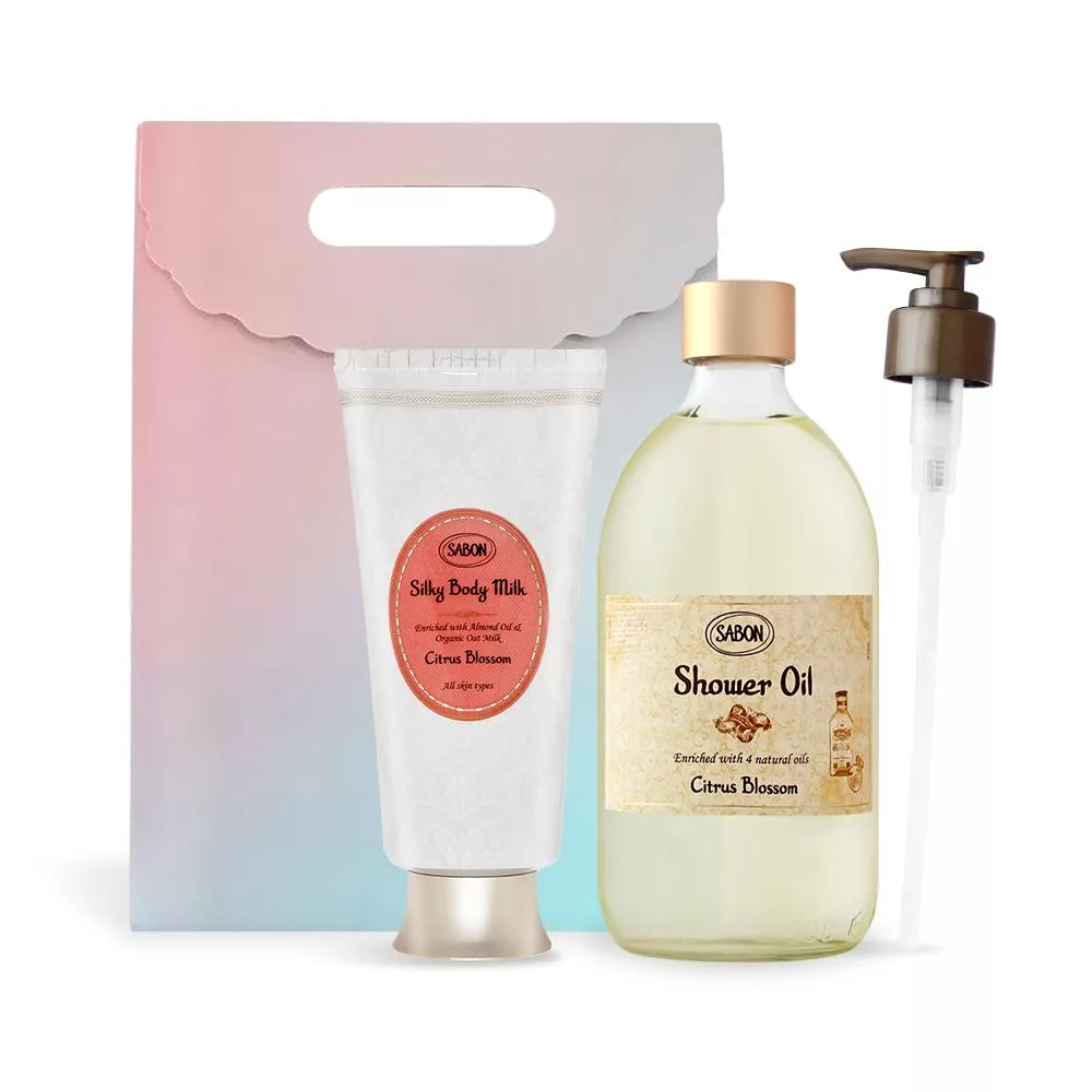 SABON 絲綢Q彈肌必備組包含500ml沐浴油與200ml絲綢身體乳液,多種香氣選擇,如綠玫瑰、白茶、橙花漫舞、玫瑰茶語、茉莉花語、香芒奇異果、香蘋薰衣草,清新調香氛,適合男女使用,提供舒適的沐浴體驗與柔滑肌膚效果。 SABON 絲綢 Q 彈肌必備組