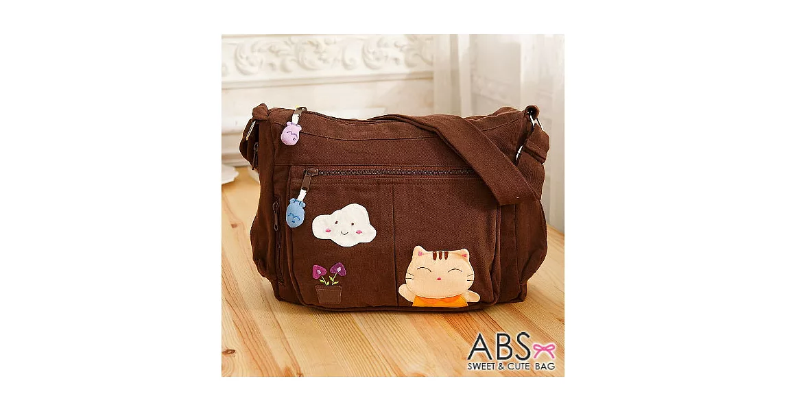 ABS貝斯貓 白雲微笑貓咪拼布 B5筆記本可入 斜側背包 (咖啡) 88-185