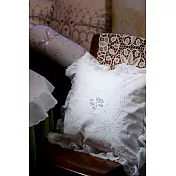 AROMA HOUSE QP15 古典影繡蕾絲抱枕