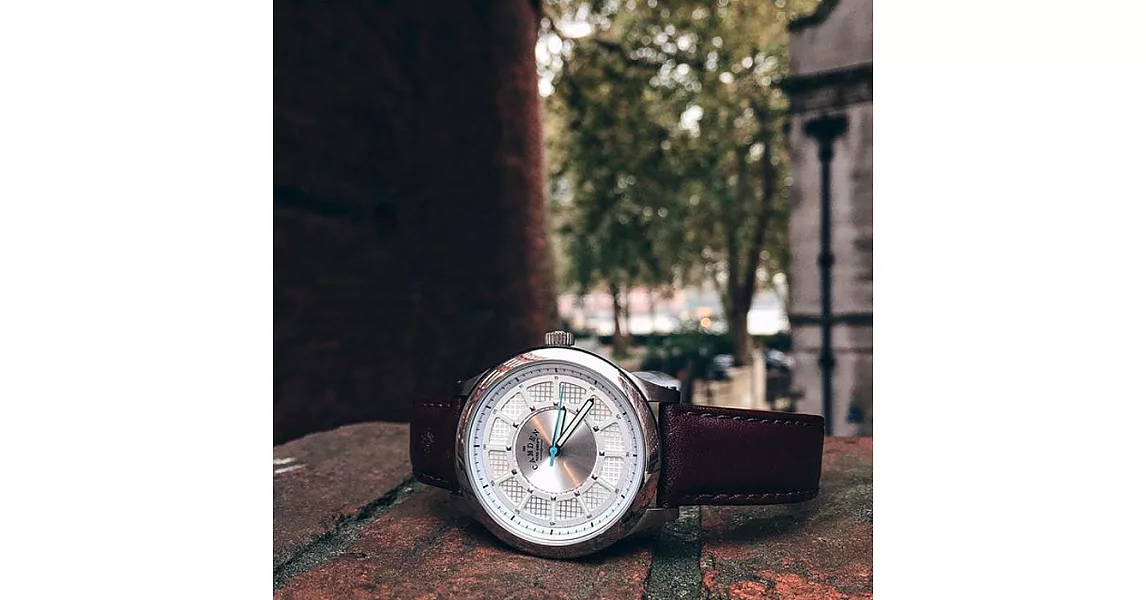 Camden Watch |純英國血統 尊爵大刻度真皮時尚腕錶