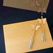 【思舫國際】蝴蝶餐墊 - 金黃(含磁力蝴蝶 x 2)