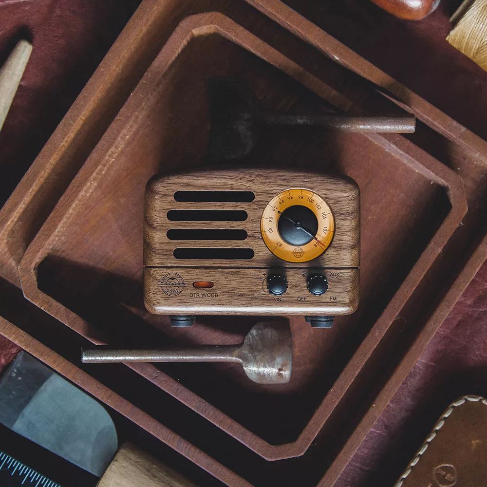 MUZEN OTR Metal 經典復刻藍牙音響收音機(經典版) 胡桃木