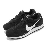 Nike 休閒鞋 Venture Runner 寬楦 男鞋 基本款 舒適 簡約 麂皮 球鞋 穿搭 黑 白 DM8453002 28cm BLACK/WHITE-BLACK