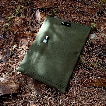 【Rolling-ave.】Canvas bag 磁吸帆布平板電腦保護袋12.9吋 軍綠