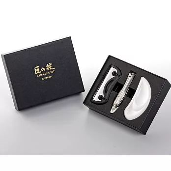 日本綠鐘匠之技專利銼刀&鍛造鋼指甲刀&腳皮刮除器之禮盒組(G-3111)