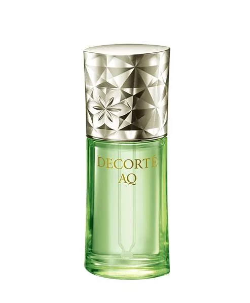DECORTE黛珂 AQ 甦活精華油 DECORTE黛珂 AQ 甦活精華油 是一款輕盈無油配方的保濕精華油,富含高濃度的植物萃取與保濕成分,能深入肌膚補充水分,改善乾燥與粗糙肌膚。其獨特的微脂囊技術可提高吸收率,讓肌膚保持水潤柔滑,適合所有肌膚型別使用,尤其適合乾燥、敏感肌。