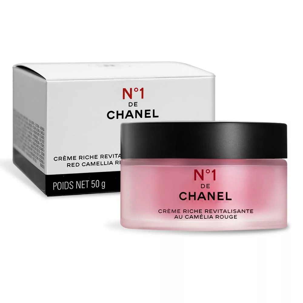 CHANEL香奈兒1號紅色山茶花豐潤乳霜,專櫃公司貨,適合各種膚質,臉部眼部適用,50g容量,保質期3年,為肌膚提供豐潤滋養與呵護。 CHANEL香奈兒 1 號紅色山茶花豐潤乳霜