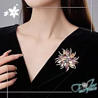 【伊飾童話】綻放睡蓮 水晶水鑽花朵氣質胸針 睡蓮